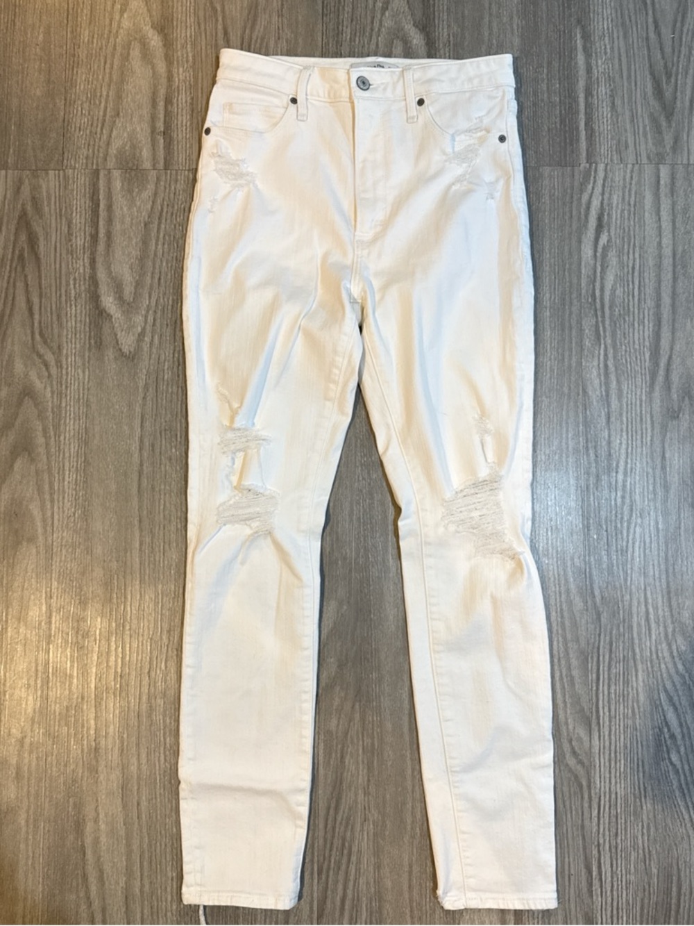 Abercrombie & Fitch White Super Skinny High Rise Jeans